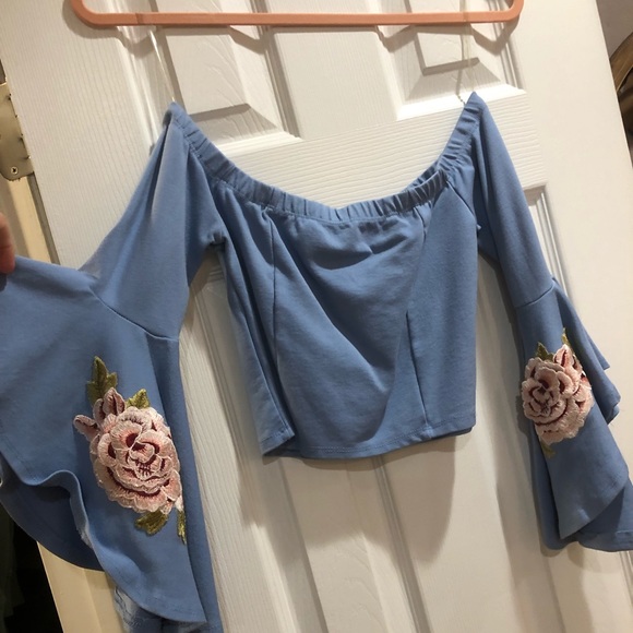 Embroidered Off Shoulder Bell Sleeve Crop - Picture 2 of 4